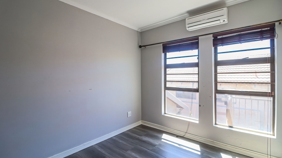 3 Bedroom Property for Sale in Woodland Hills Free State